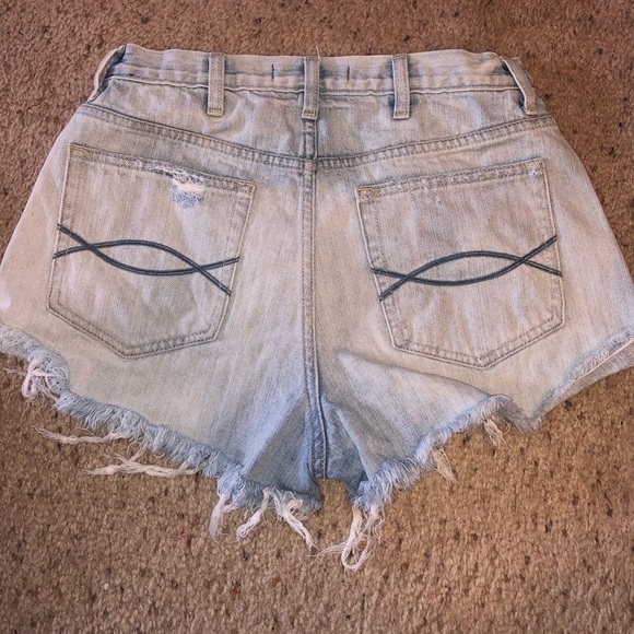 Abercrombie and Fitch high waisted jean shorts - Picture 3 of 3